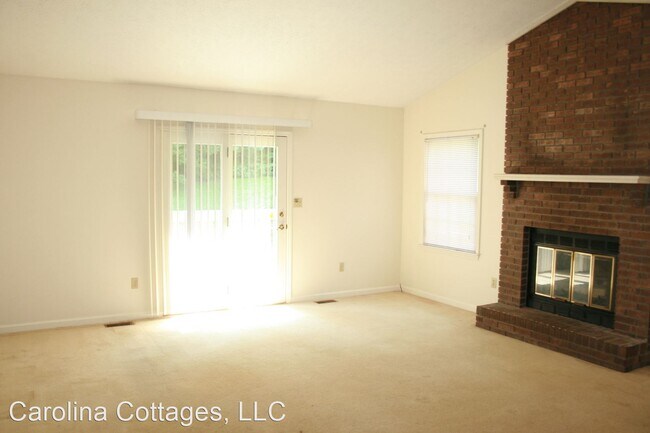 Building Photo - 3 br, 2 bath House - 117 Mountain Valley D...
