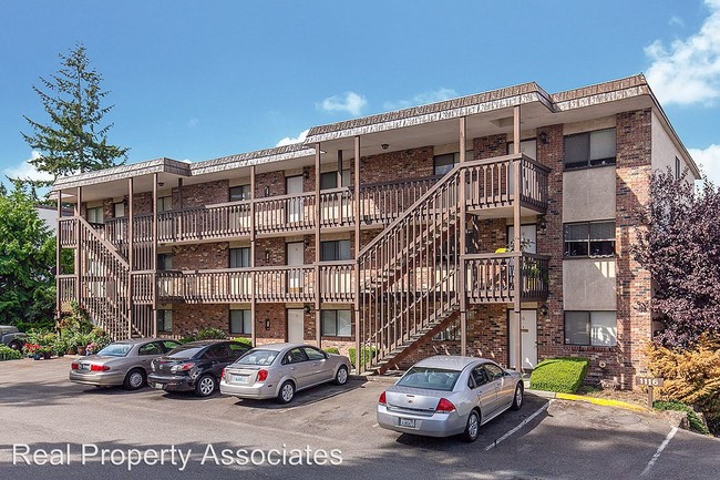 Building Photo - 1120 5th Ave S