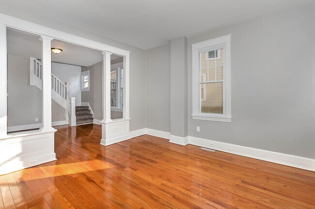 Building Photo - 3 bedroom 1 bathroom home in Harrisburg PA!