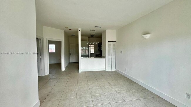 Building Photo - 695 SW 11th St