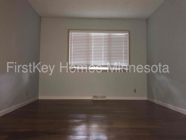 Building Photo - 10965 Mississippi Dr N