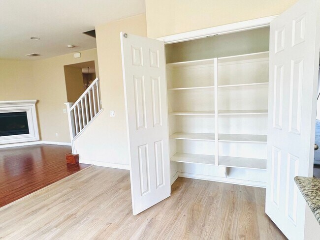 Foto del edificio - Beautiful 4 Bedroom home