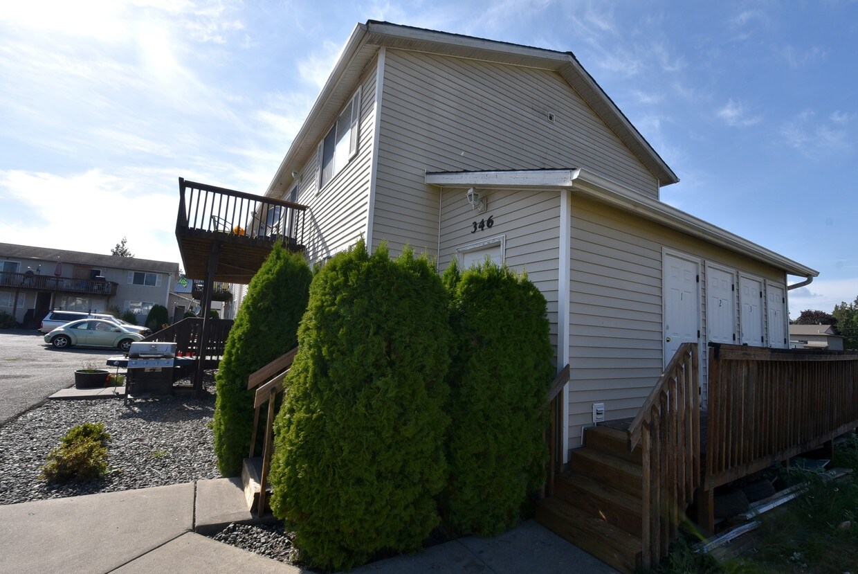 346 Front St, Sumas, WA 98295 Apartments in Sumas, WA