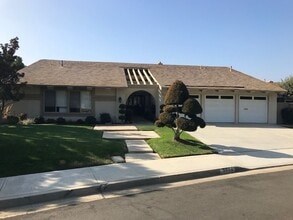 Building Photo - 5652 Highgate Terrace