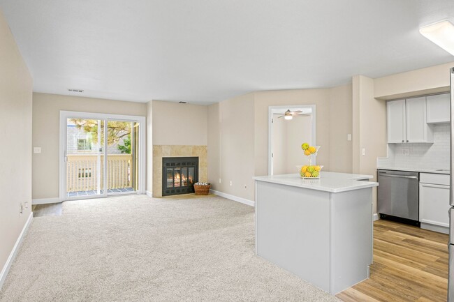 Foto del edificio - Evolve Real Estate: Beautifully Updated 2 ...