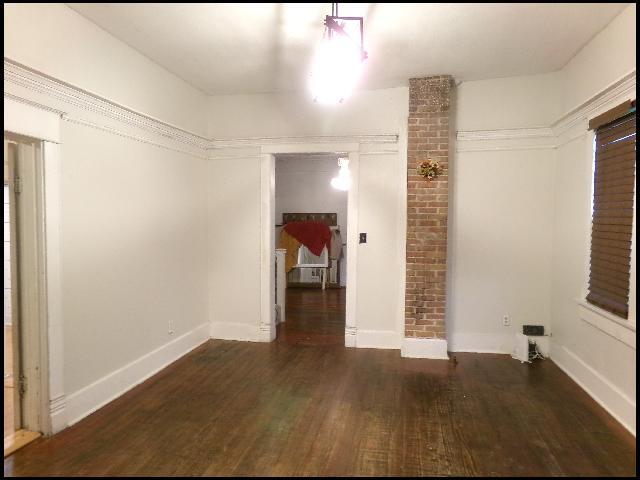 Foto del edificio - 303 E Nichols St