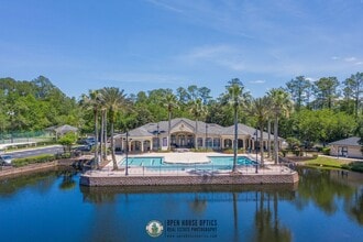 Building Photo - 13810 Sutton Park Dr N