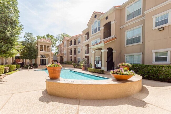 Building Photo - 3231 Allen Pkwy