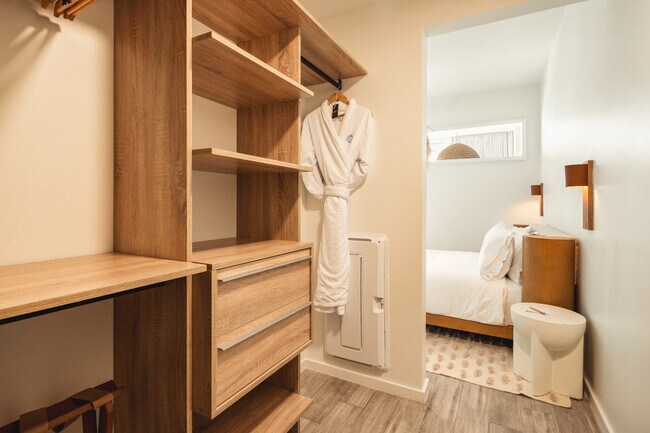 Foto del edificio - 221 SW 1st Ave