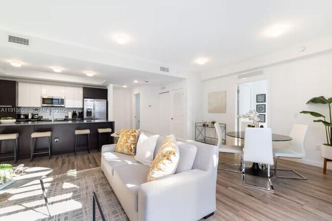 Foto del edificio - 2955 Bird Ave