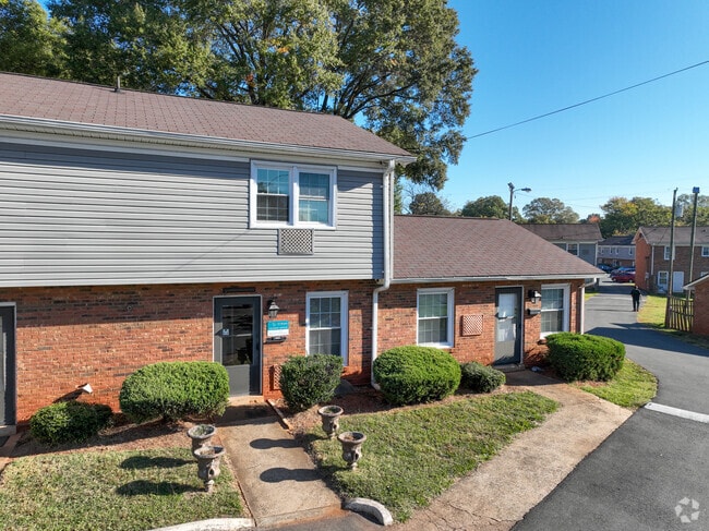Thompson Place Townhomes