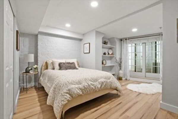 Building Photo - 8 Mount Vernon Pl