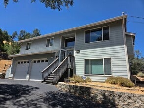 Building Photo - 20800 W Willow Springs Dr