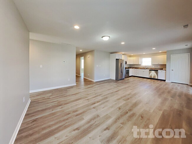 Foto del edificio - 4083 Magnolia Dr