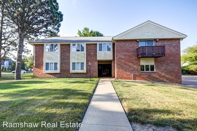 Building Photo - 3 br, 2 bath House - # 2 Fields East Dr