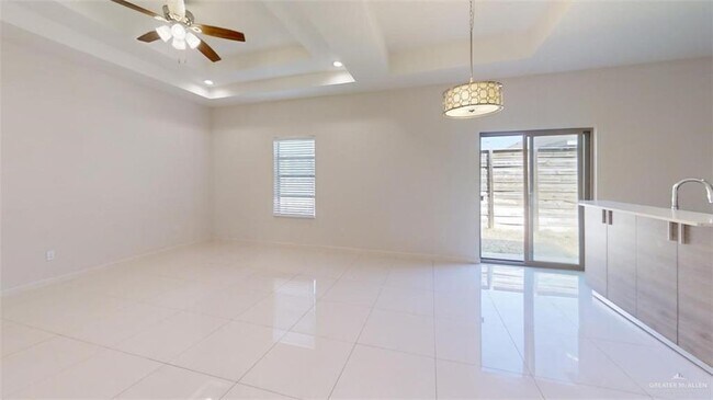 Foto del edificio - 9 Nightingale Ave