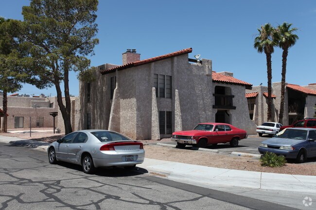 750 Palo Verde Cor Las Vegas Nv 89119 Apartments Primary Photo 750 Palo Verde Cor