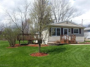 Building Photo - 1378 Cayuga Ave