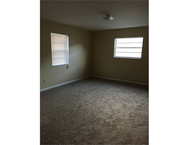 Foto del edificio - 3725 E 38th Ave