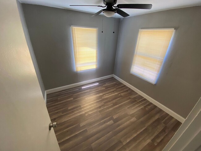 Building Photo - Country living 3 Bed 1 Bath House for Rent...