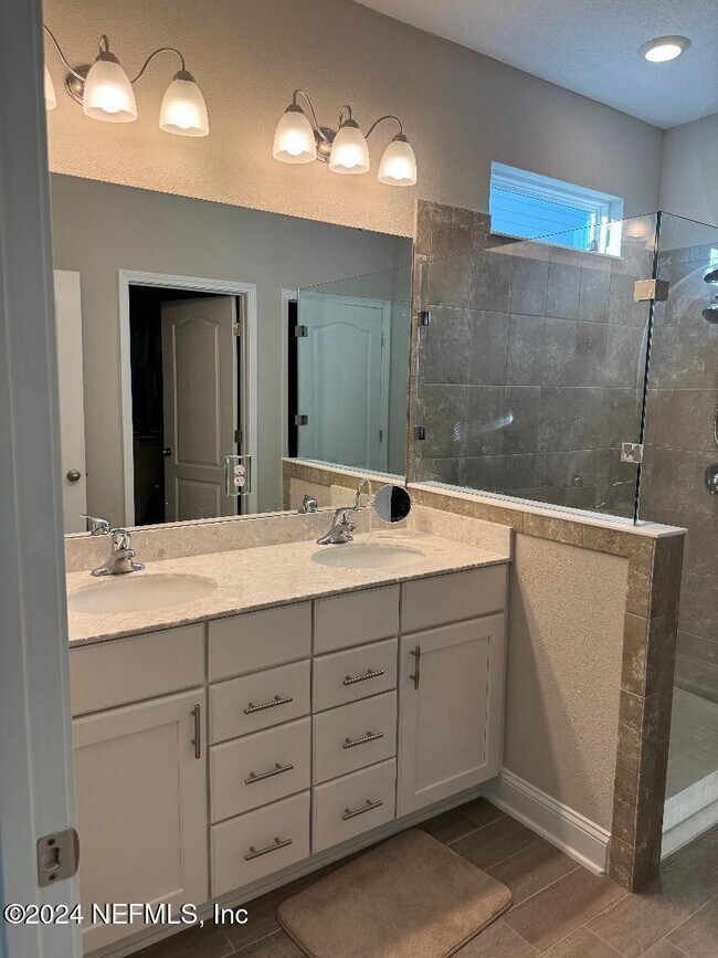 Foto del edificio - 172 Greenway Ln