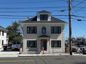 Building Photo - 243 Malden St