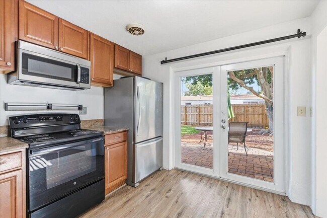 Foto del edificio - 1510 NE 32nd Pl