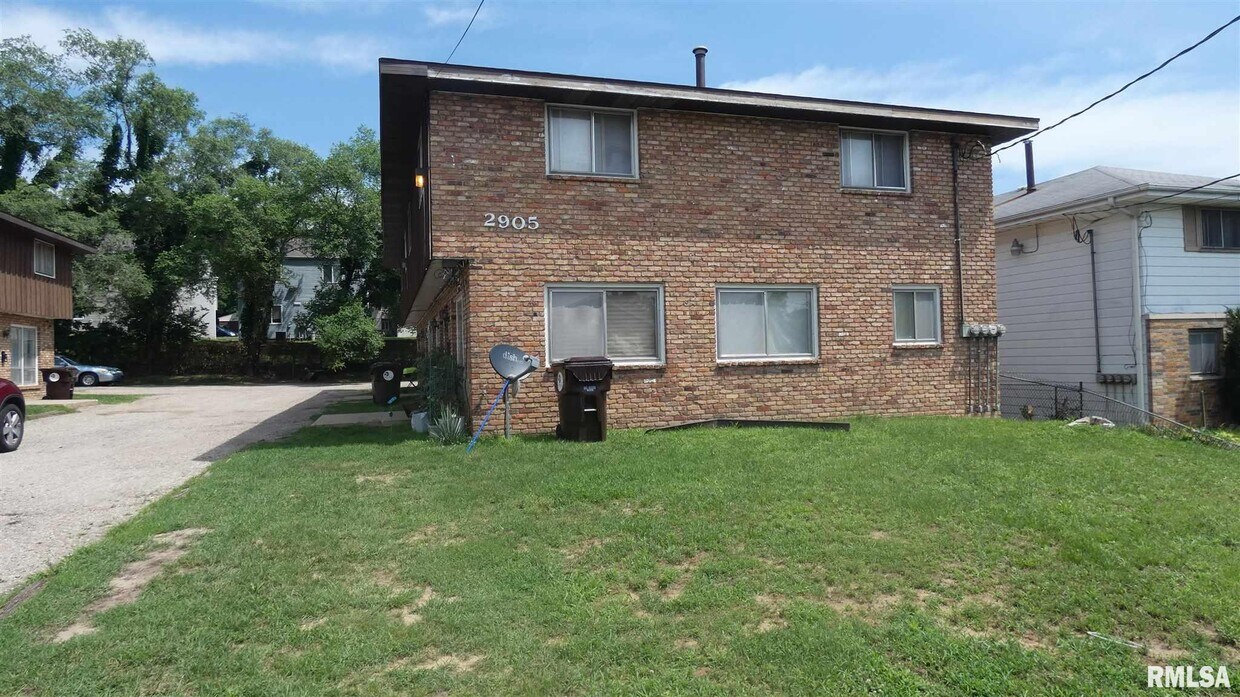 Primary Photo - 2905 W Ann St