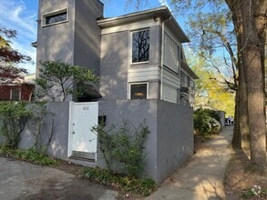 Building Photo - 426 7th St NE