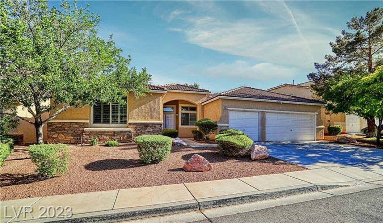 Foto principal - 3 bedroom with a pool