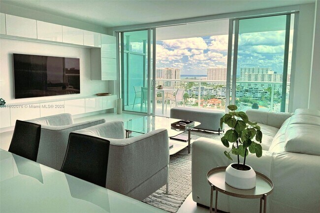 Building Photo - 400 Sunny Isles Blvd