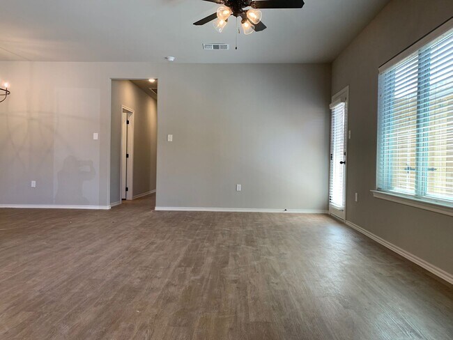 Foto del edificio - 1223 Preston Trails