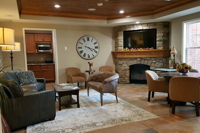 Foto del edificio - Hardwood Manor - Senior 55+
