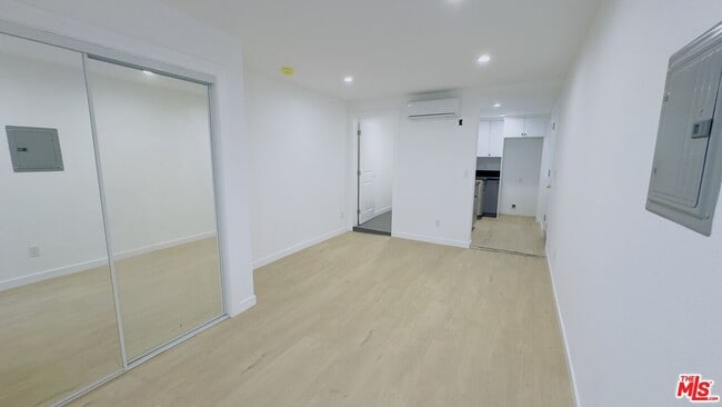 Building Photo - 1732 Crenshaw Blvd