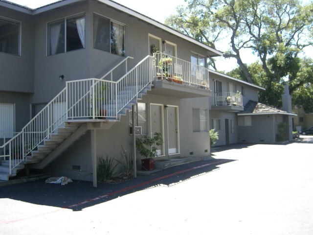 Building Photo - 140 Carlton Ave