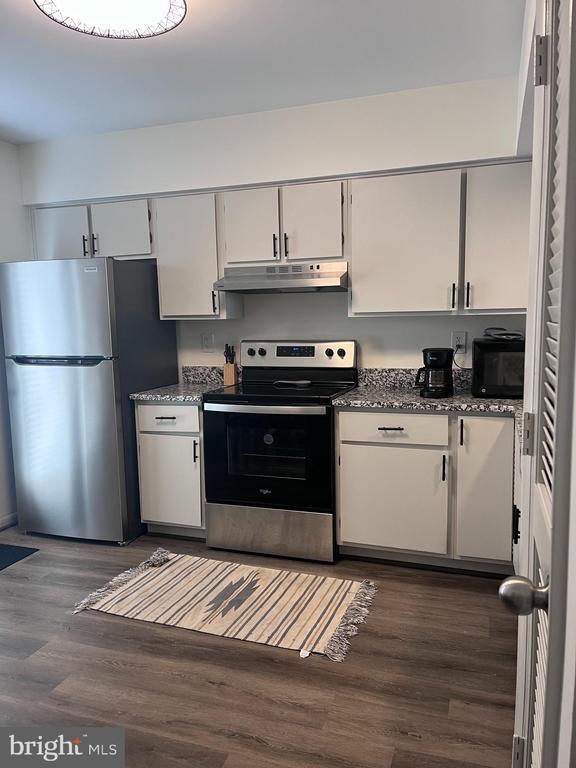 Building Photo - 41963 Satchel Paige Way