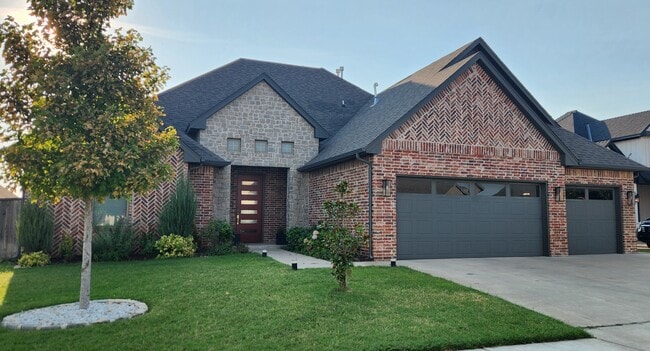 Building Photo - 16408 Brookefield Dr