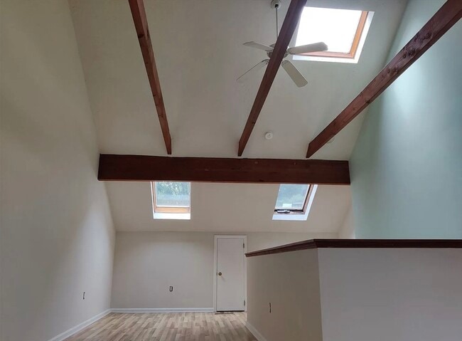 Building Photo - 1301 Lagrange St