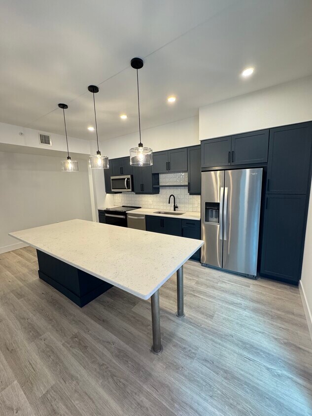 Foto principal - 41 NW 31st St