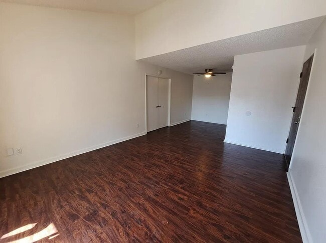 Building Photo - 10202 Black Mountain Rd