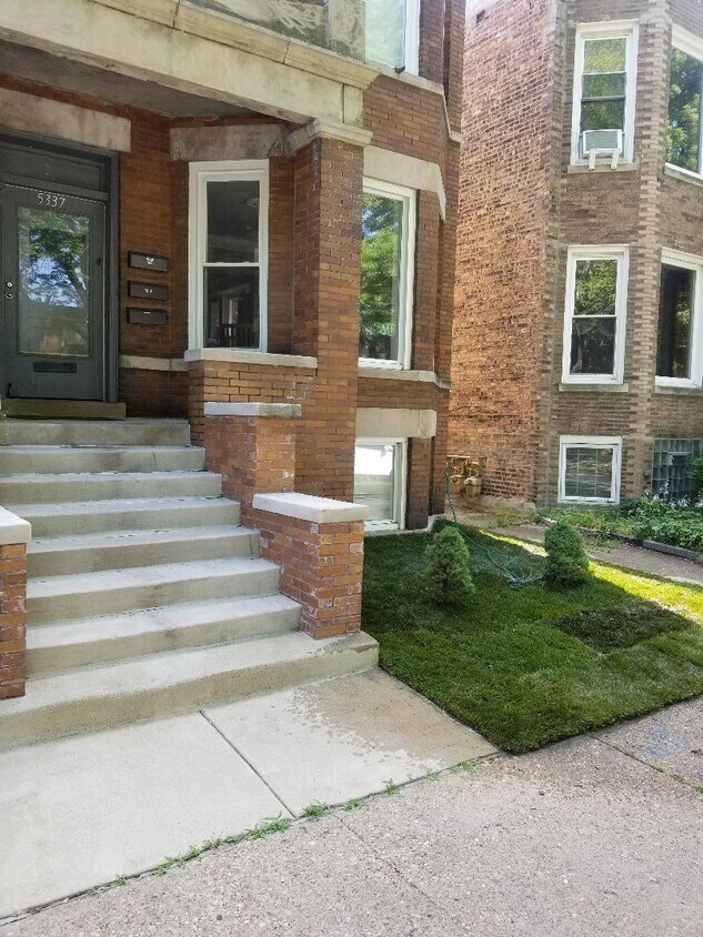 Foto del edificio - 5337 S Maryland Ave