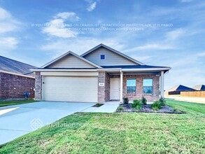 Building Photo - 1009 Wildflower St