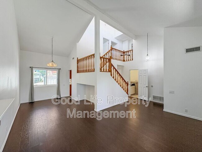 Foto del edificio - 964 Sugarloaf Dr