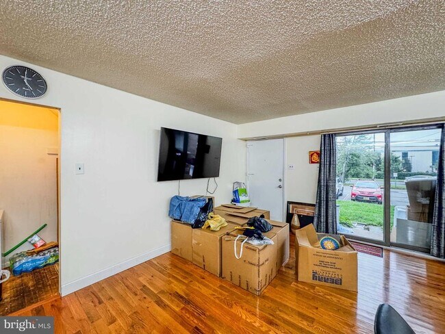 Foto del edificio - 1294 Cooper St