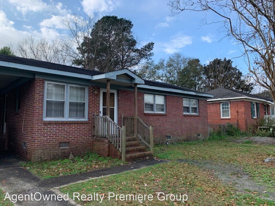 Primary Photo - 3 br, 1 bath House - 404 Madeline Ave