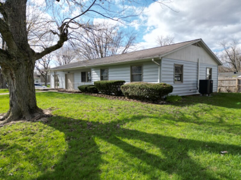 Primary Photo - 1834 W Kem Rd