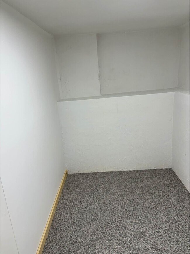 Building Photo - 117 N 100 E