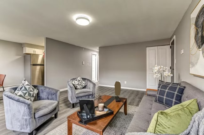 Foto del edificio - 831 Cedar Ave