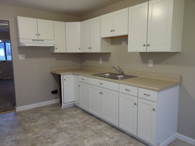 Building Photo - 2144 Nomad Ave