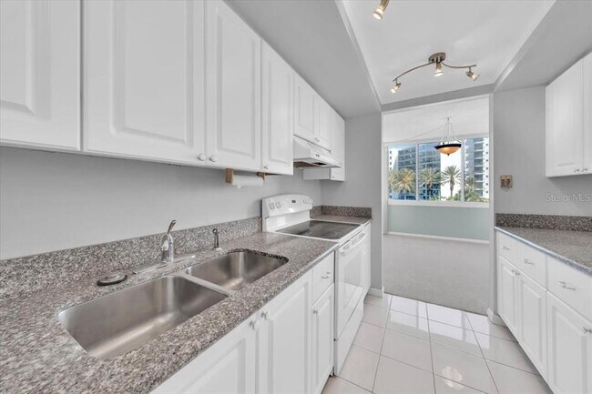 Foto del edificio - 660 Island Way